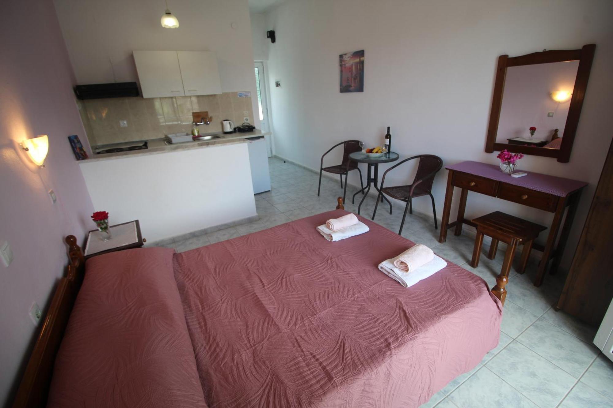 Tony'S Apartments Agios Georgios  Bagian luar foto