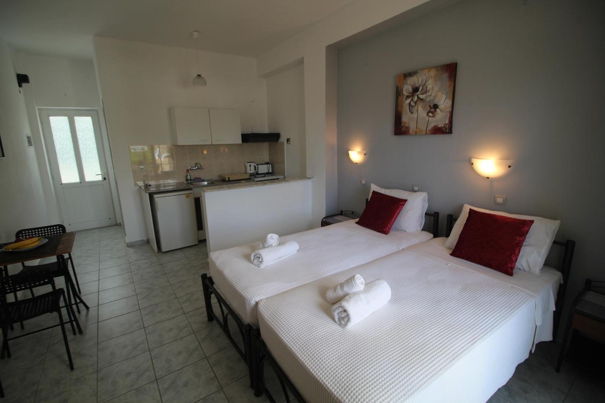 Tony'S Apartments Agios Georgios  Bagian luar foto