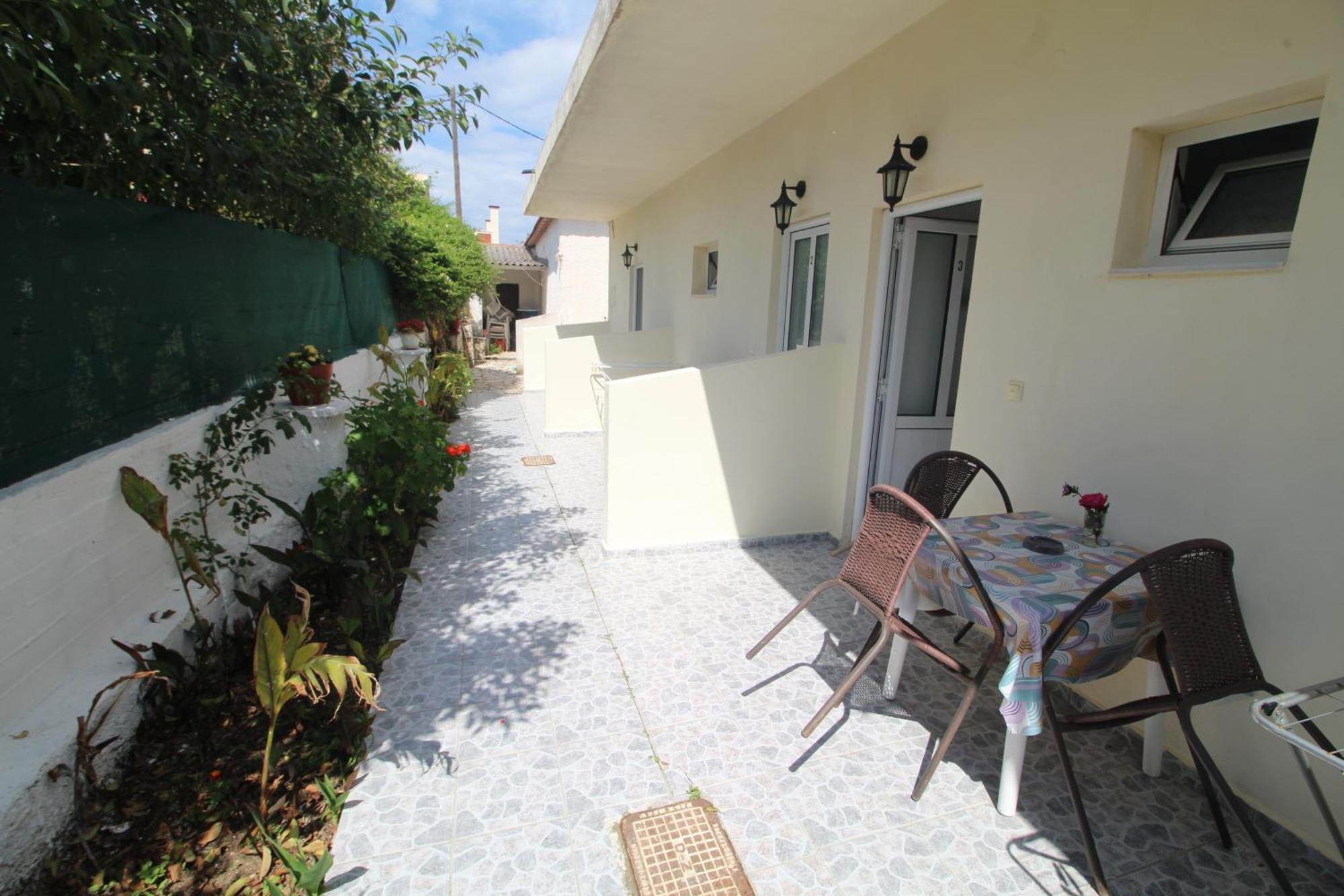 Tony'S Apartments Agios Georgios  Bagian luar foto