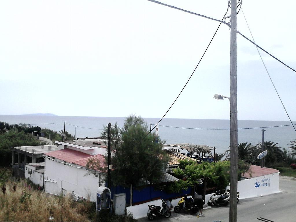 Tony'S Apartments Agios Georgios  Bagian luar foto