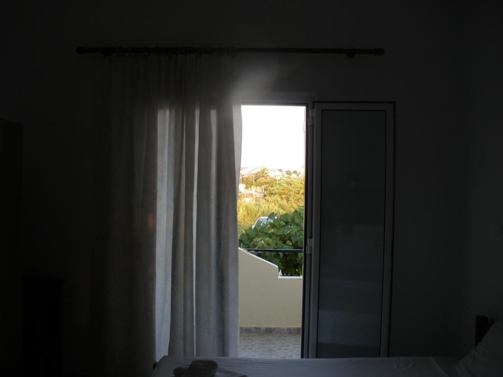 Tony'S Apartments Agios Georgios  Bagian luar foto