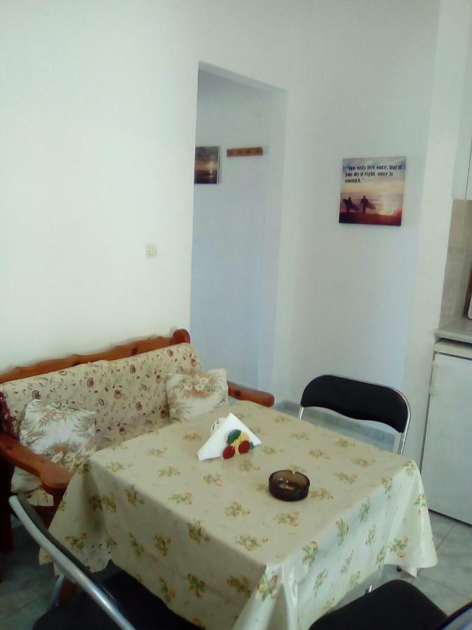 Tony'S Apartments Agios Georgios  Bagian luar foto